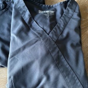 Greys Anatomy scrub top and pant set XL